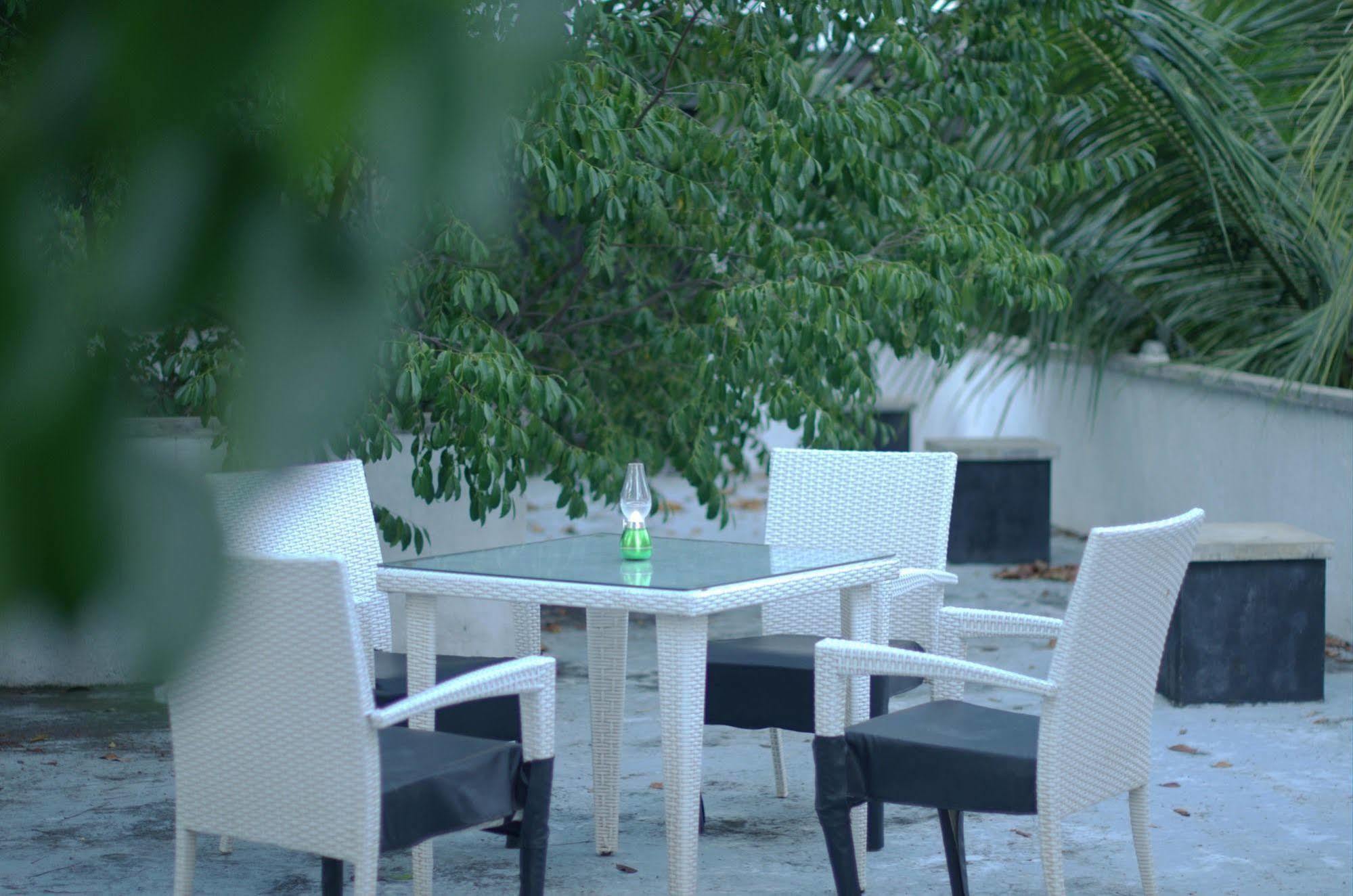 Hostel City Hub Colombo Airport Катунаяка Экстерьер фото